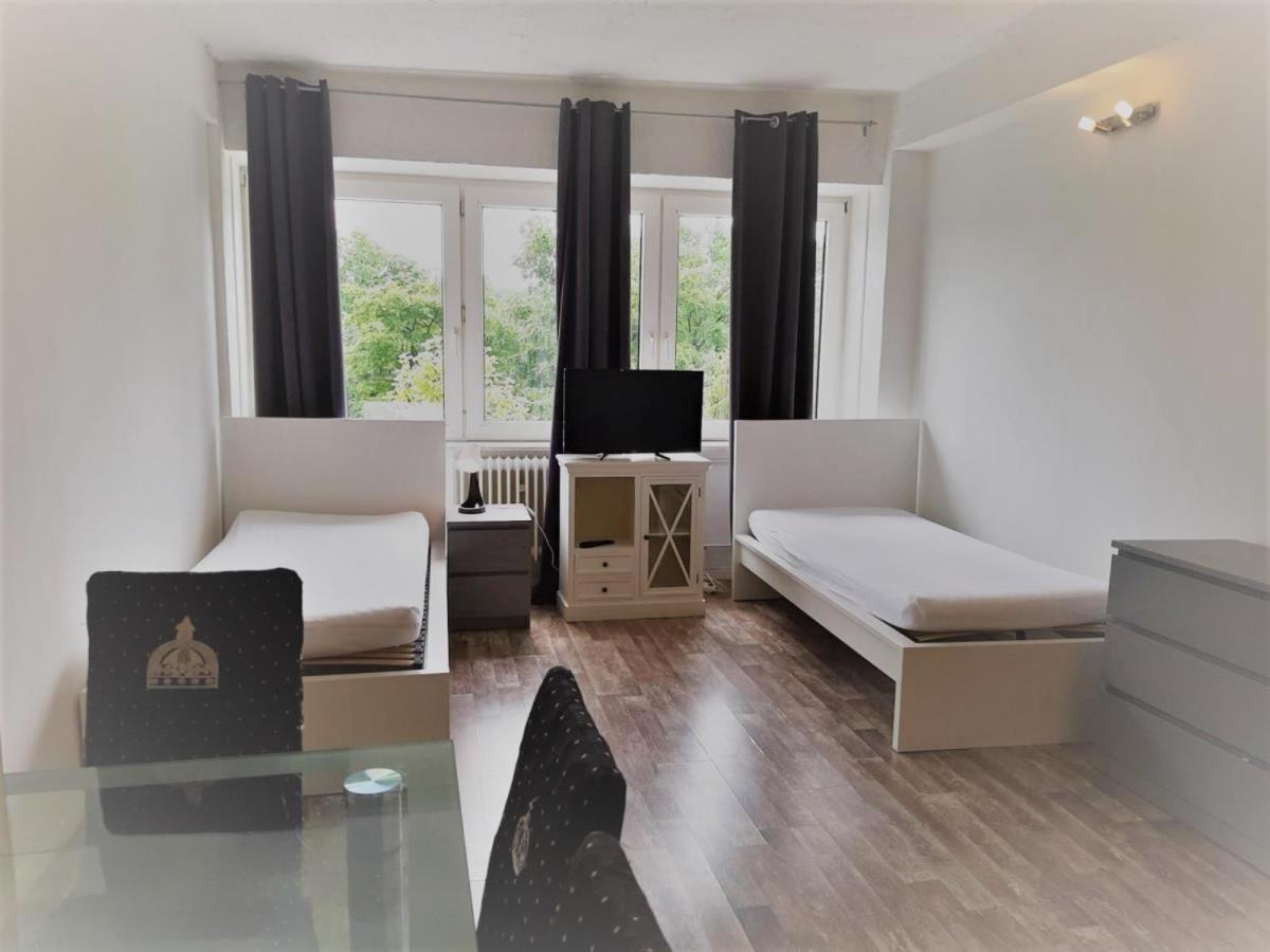 Mehrbett-Apartment 6 Citynah, Einfache Ausstattung Hamburg-Harburg Exteriör bild
