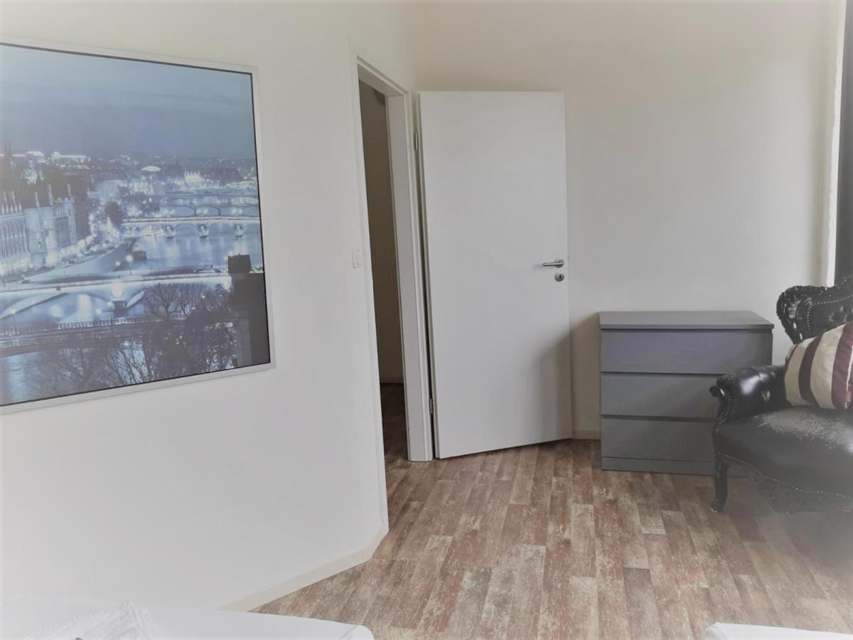 Mehrbett-Apartment 6 Citynah, Einfache Ausstattung Hamburg-Harburg Exteriör bild